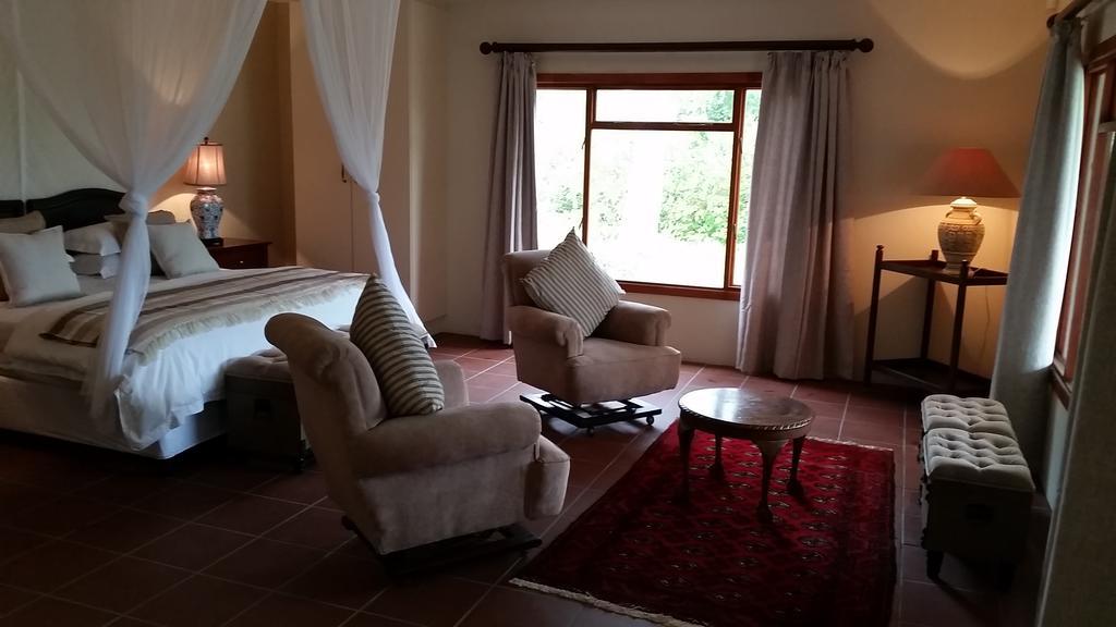 Umlambo River Lodge Kirkwood Exterior foto